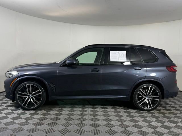 Used 2021 BMW X5 M50i w/ Premium Package image 3