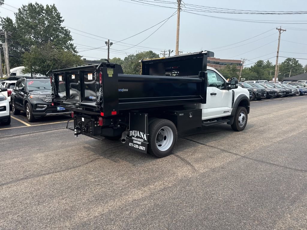 New 2025 Ford F550 4x4 Regular Cab Super Duty image 5