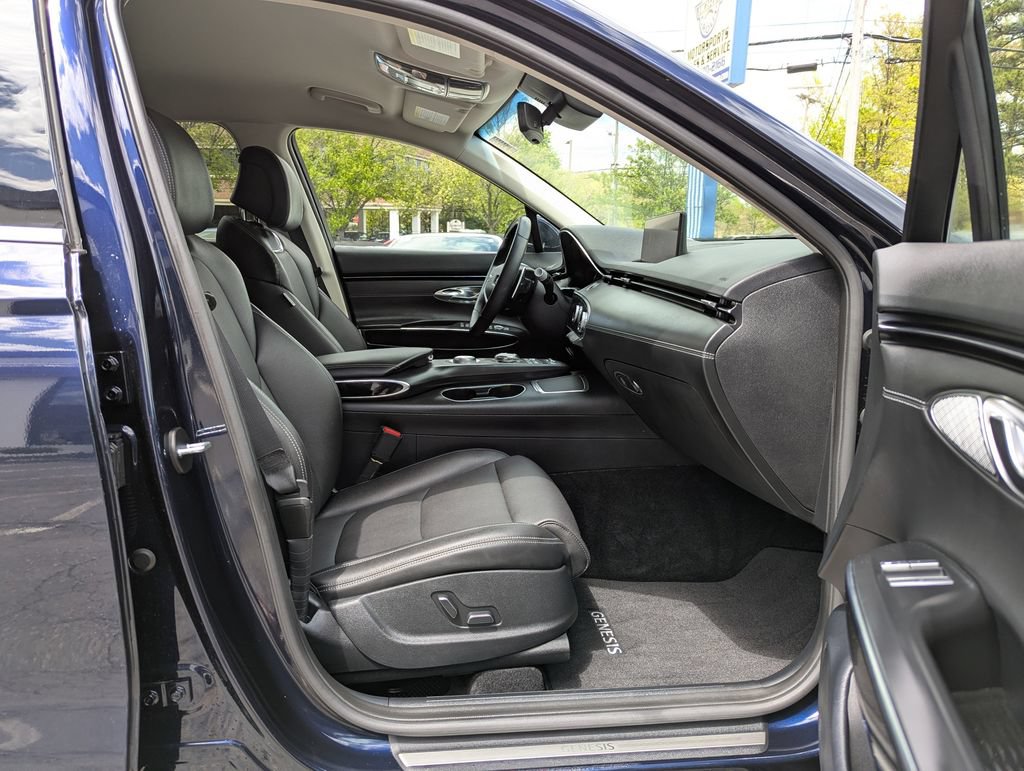 Used 2023 Genesis GV70 2.5T AWD/4WD image 31