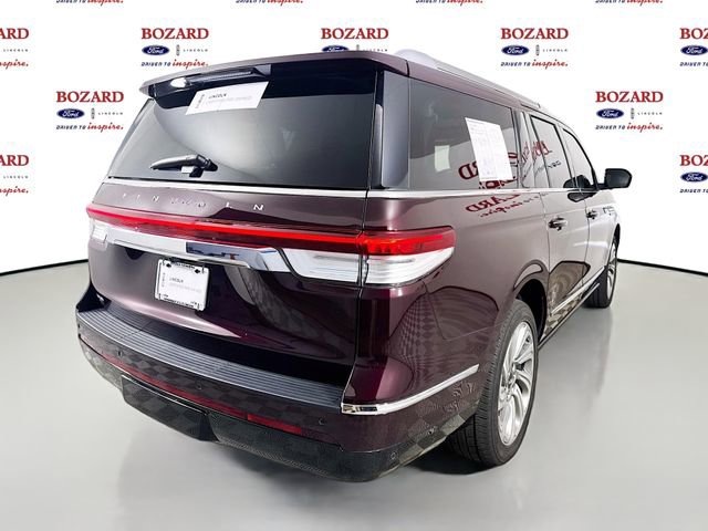 Certified 2024 Lincoln Navigator L Reserve image 8