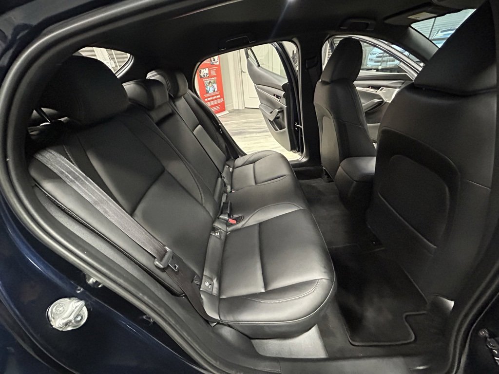 Used 2019 MAZDA MAZDA3 AWD Hatchback w/ Preferred Pkg image 38