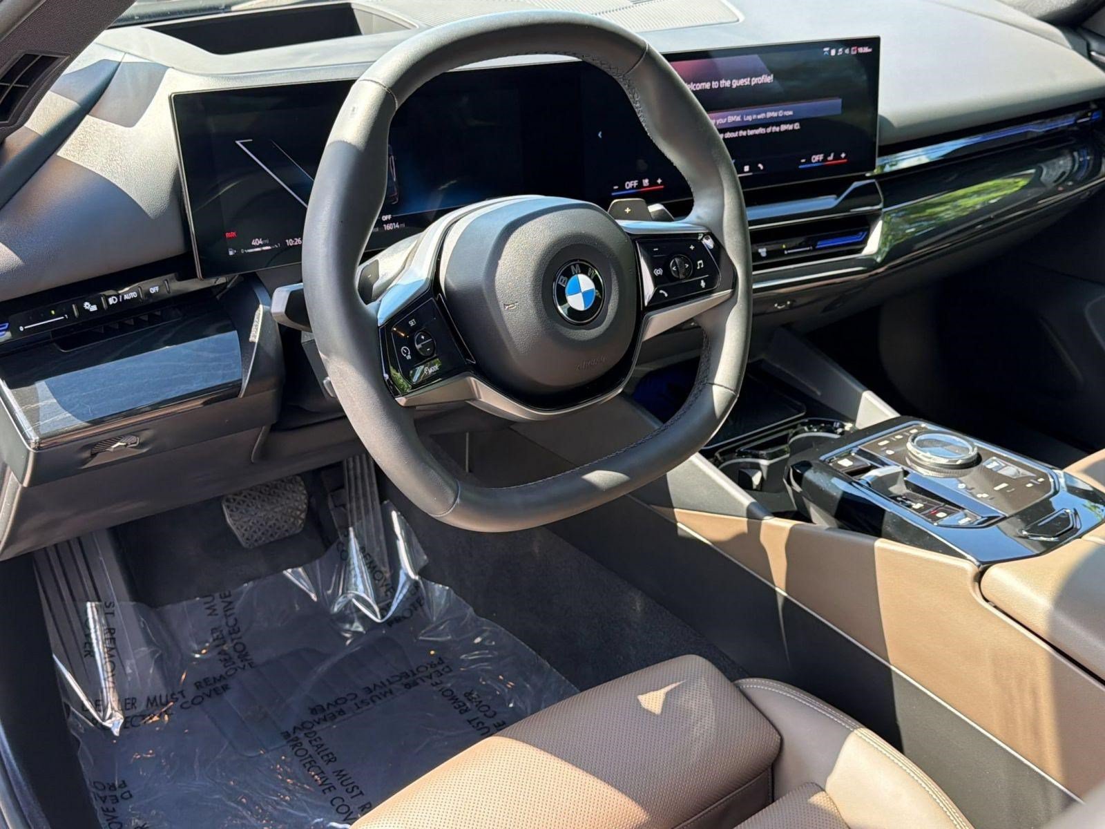 Used 2024 BMW 530i w/ Premium Package RWD image 4