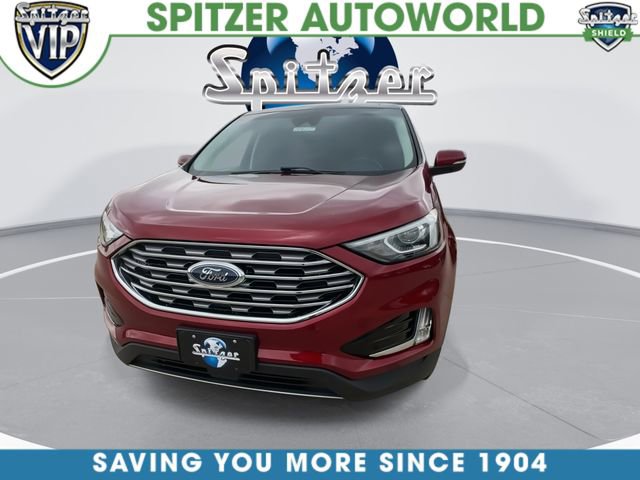 Used 2019 Ford Edge Titanium w/ Cold Weather Package AWD/4WD image 3