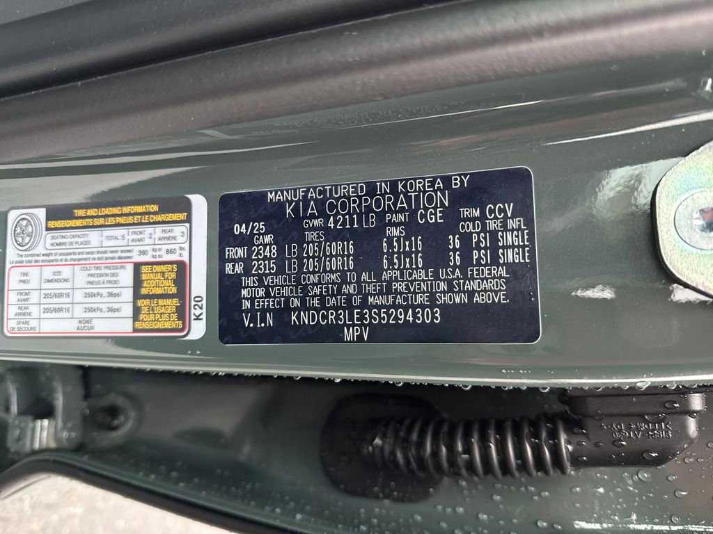 New 2025 Kia Niro EX image 41