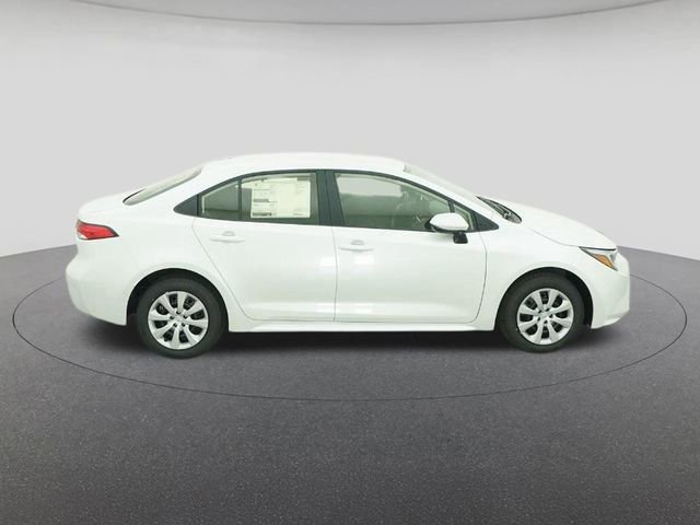 Used 2026 Toyota Corolla LE image 11