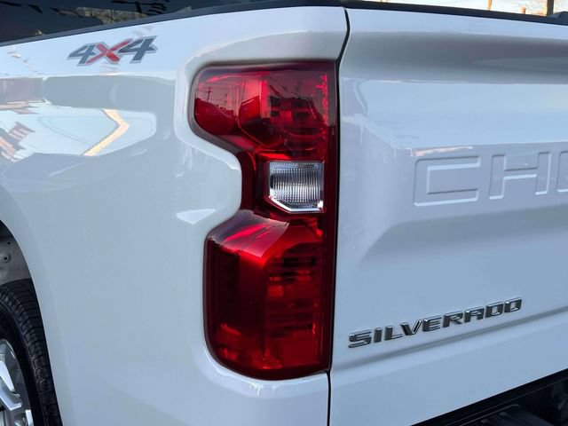 Used 2025 Chevrolet Silverado 1500 LT AWD/4WD image 11