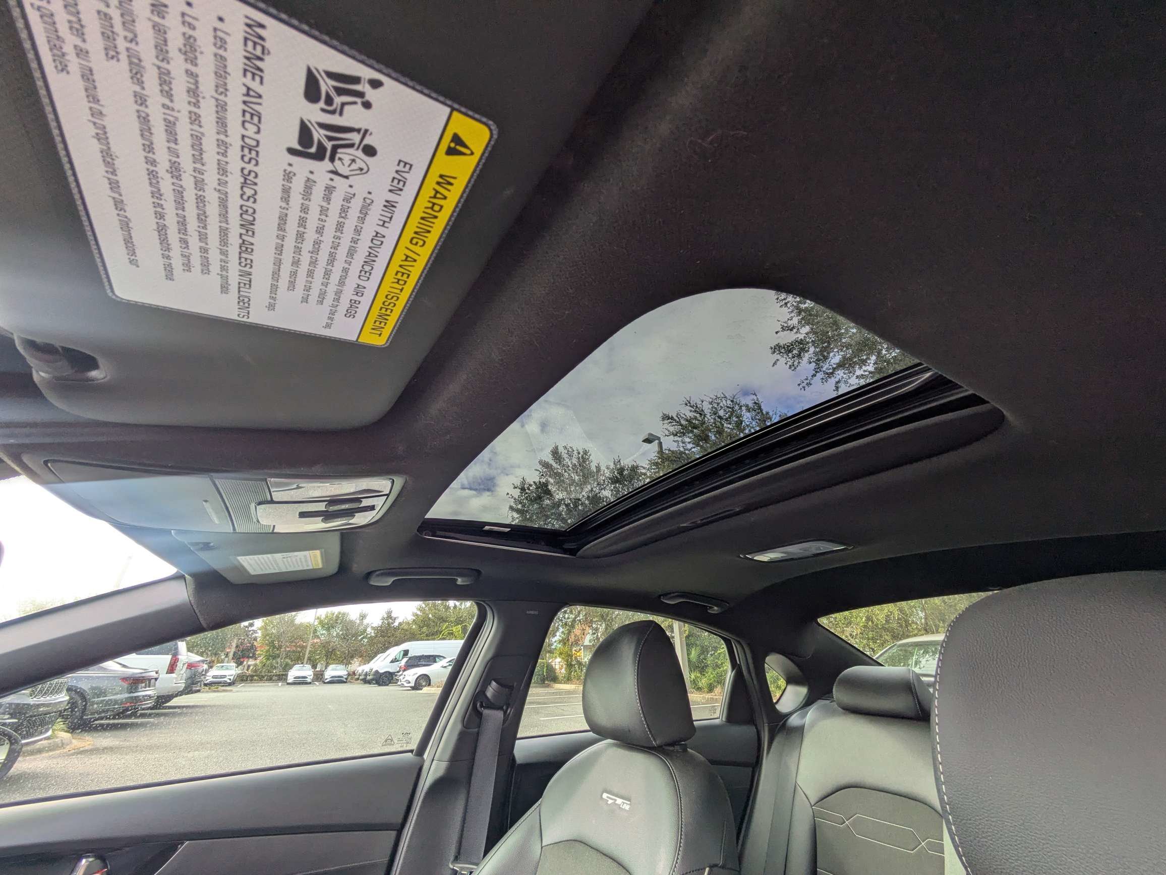 Used 2023 Kia Forte GT-Line w/ GT-Line Premium Package FWD image 18