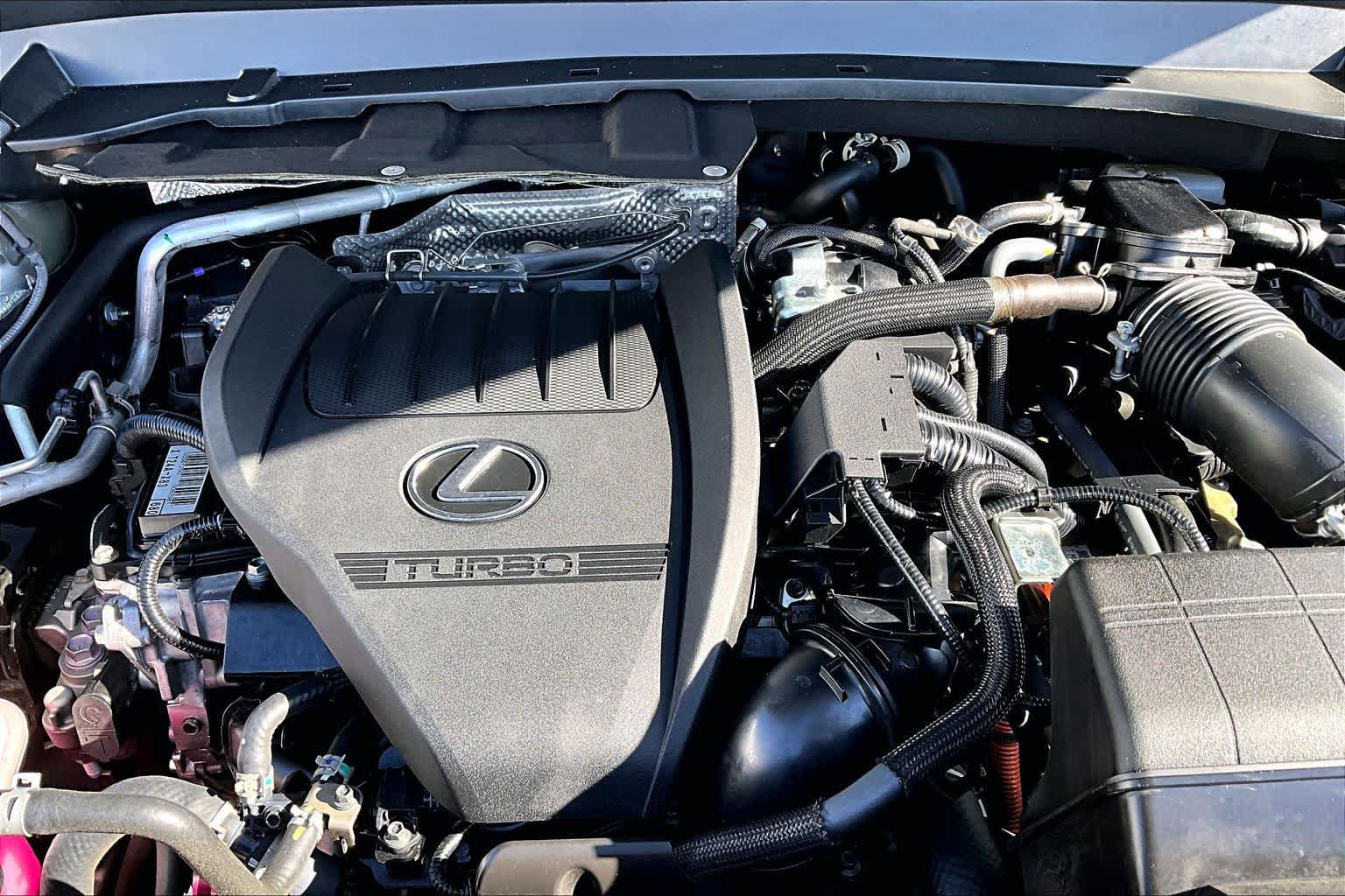 Used 2025 Lexus TX 500h AWD w/ Technology Package image 32
