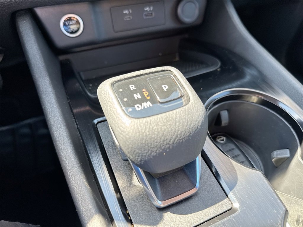 Used 2023 Nissan Rogue SV w/ SV Premium Package image 16