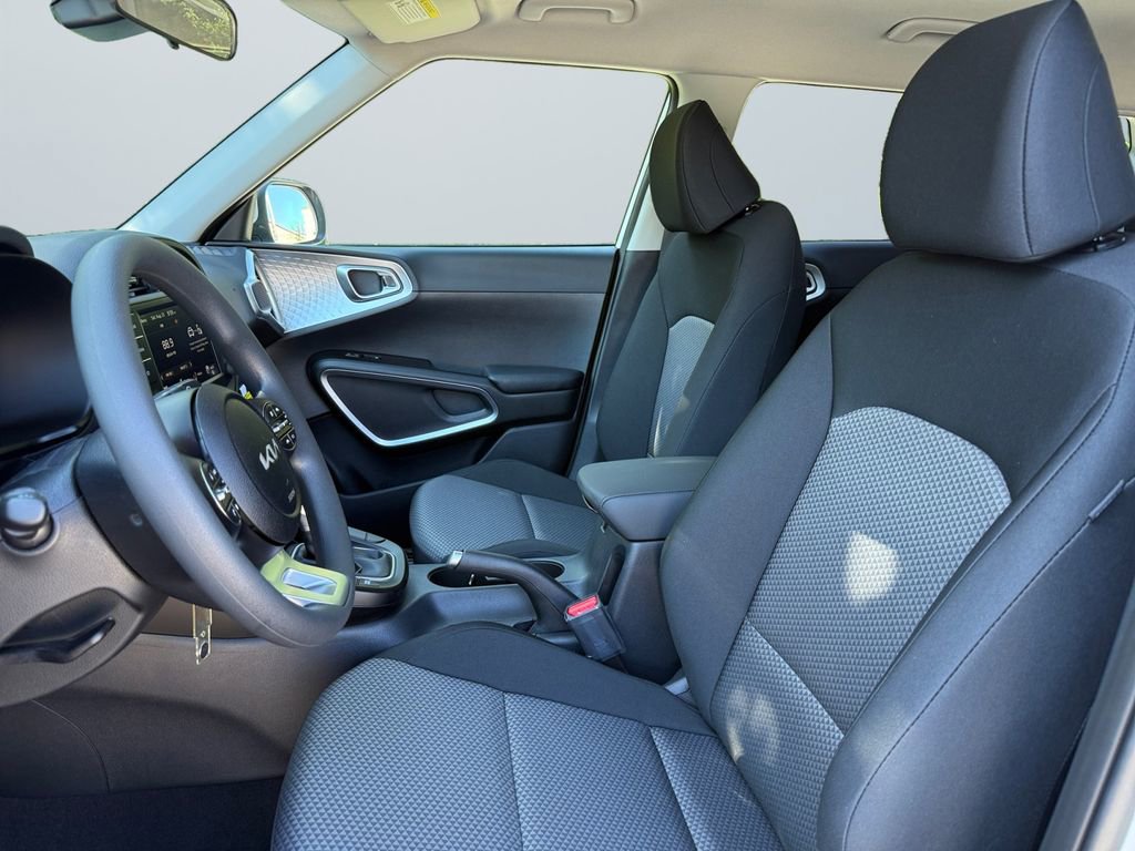 New 2025 Kia Soul LX image 9