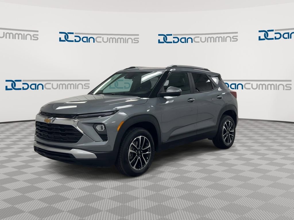 Used 2025 Chevrolet TrailBlazer LT AWD/4WD image 4