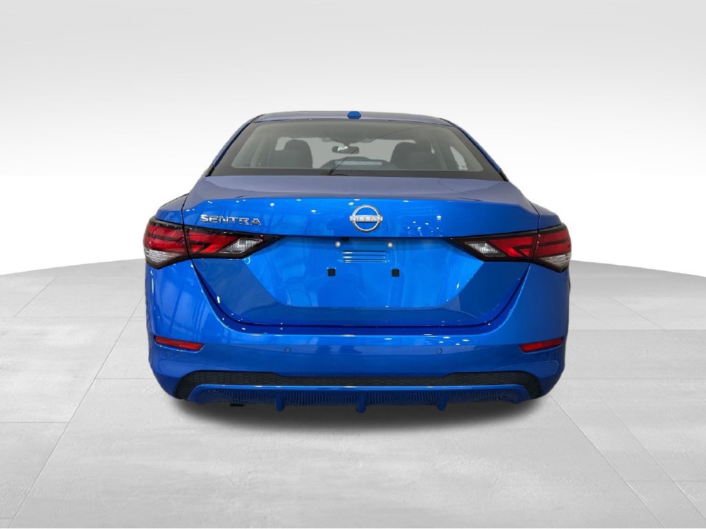 Used 2025 Nissan Sentra SV FWD image 4