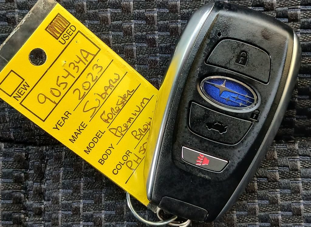 Used 2023 Subaru Forester Premium AWD/4WD image 23