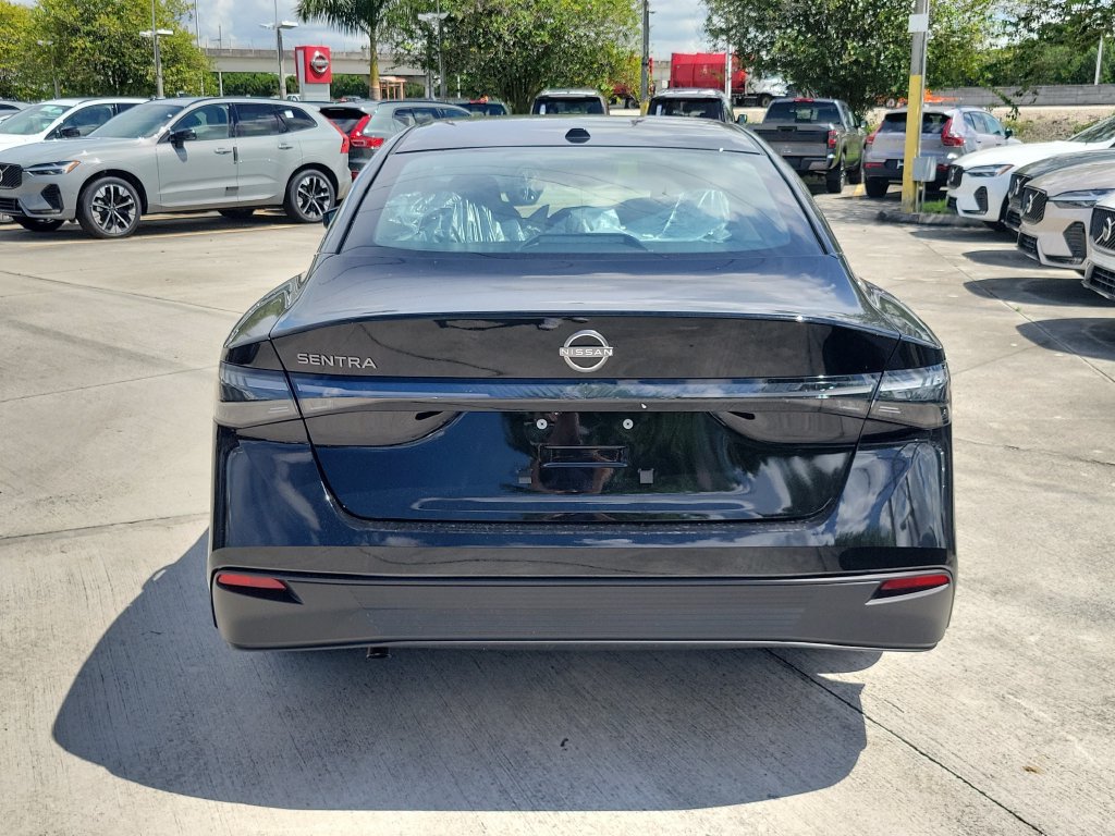 New 2027 Nissan Sentra S w/ Floor Mat Package FWD image 4