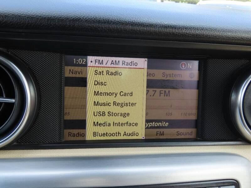 Used 2012 Mercedes-Benz SLK 350 image 20