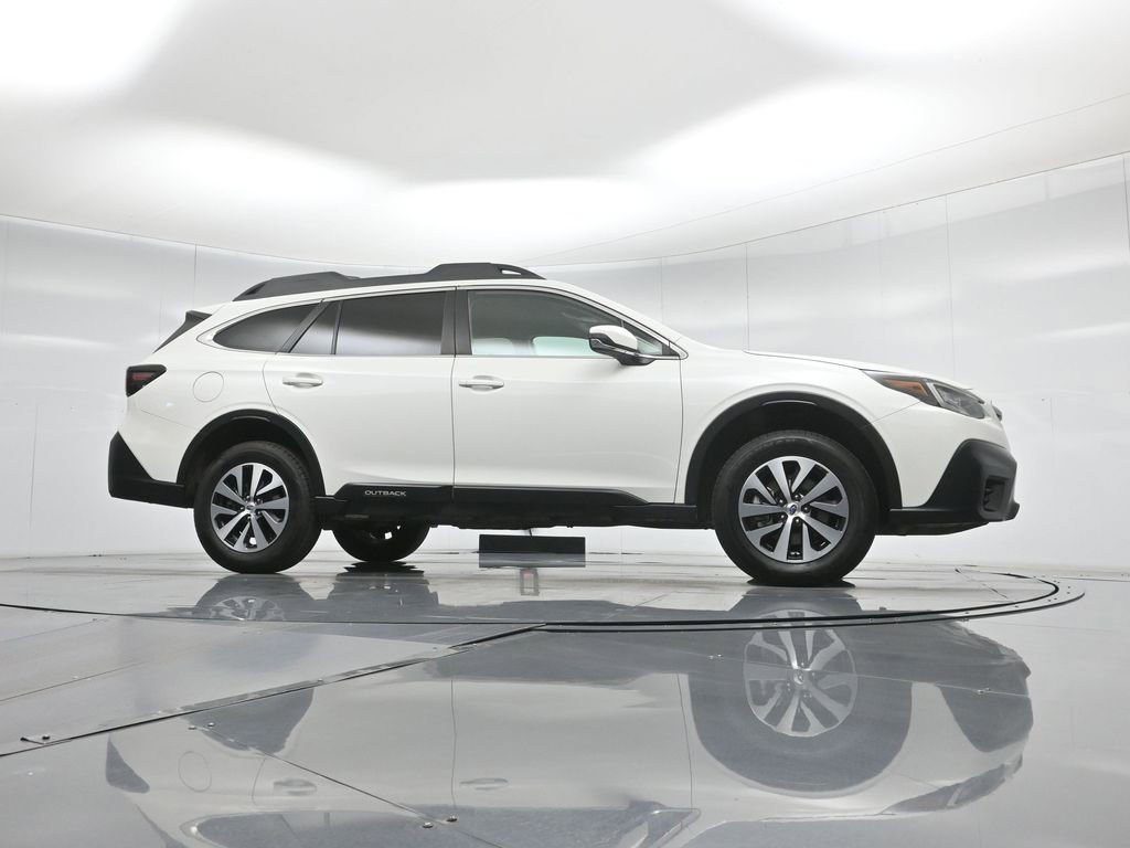 Used 2021 Subaru Outback Premium AWD/4WD image 3