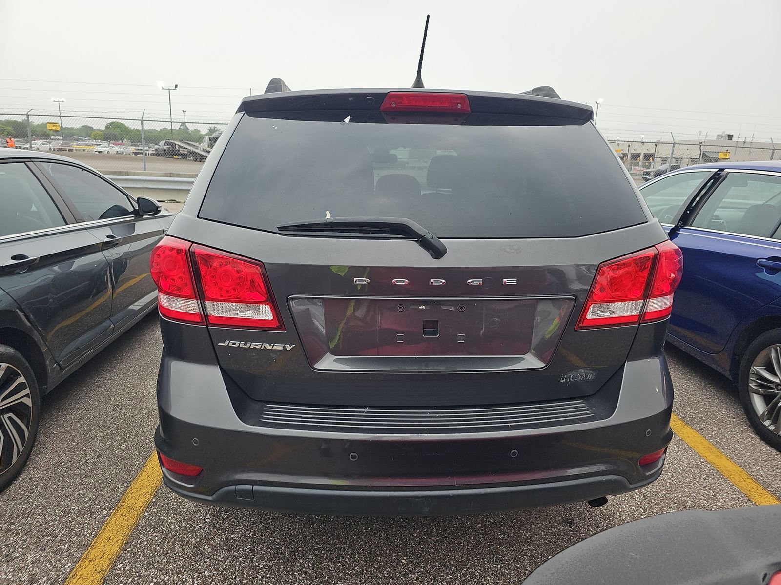 Used 2019 Dodge Journey SE FWD image 8