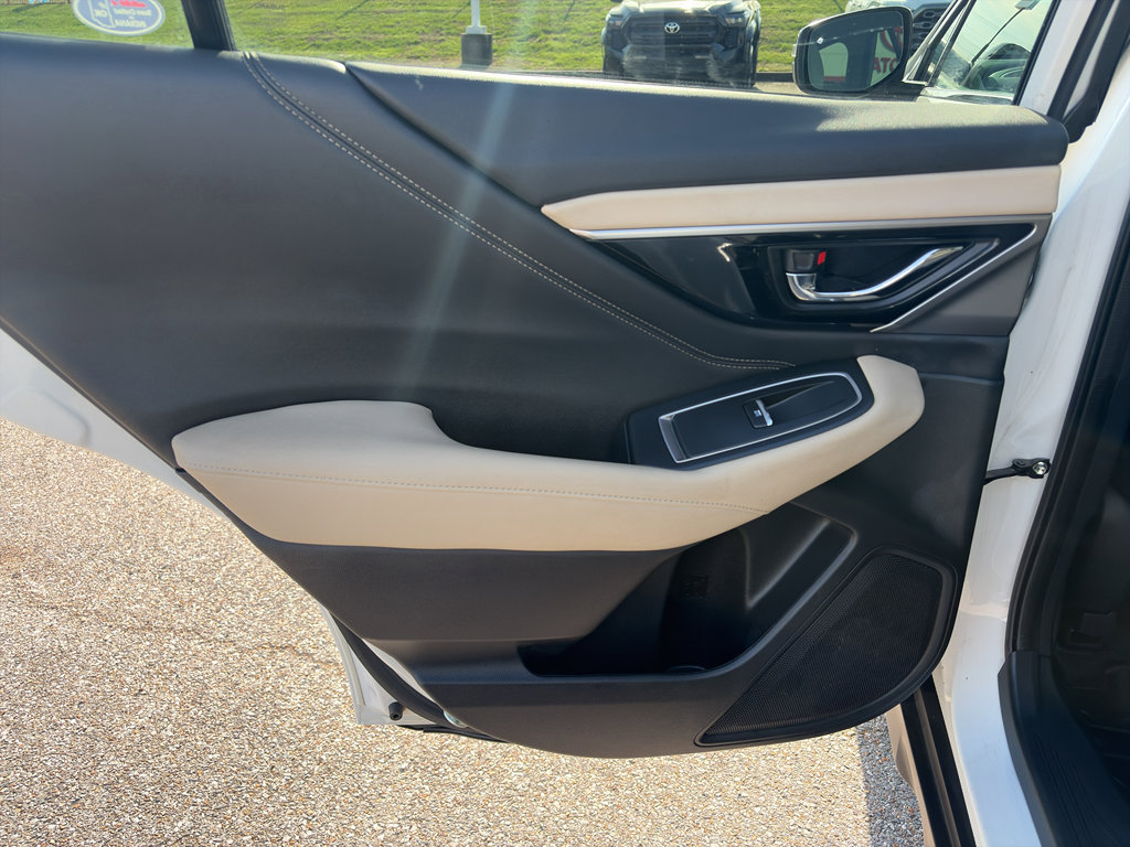 Used 2021 Subaru Outback Limited image 13