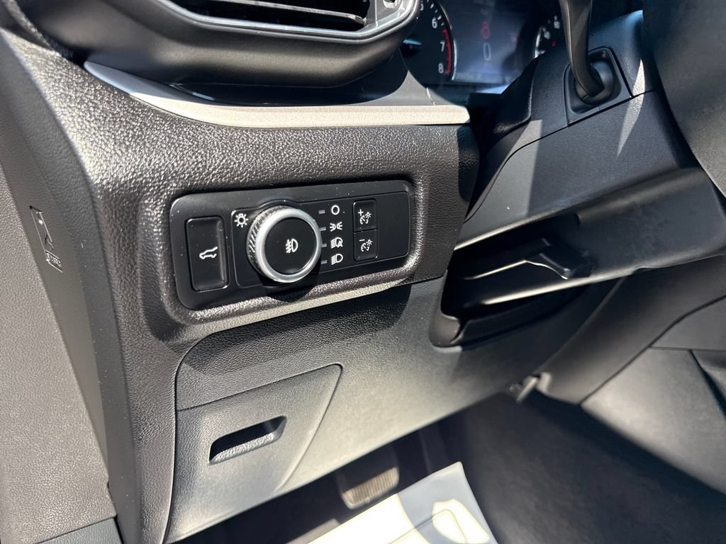 Used 2024 Ford Explorer XLT w/ Equipment Group 202A AWD/4WD image 34