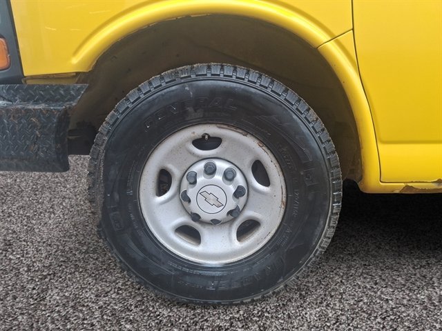 Used 2007 Chevrolet Express 3500 RWD image 13