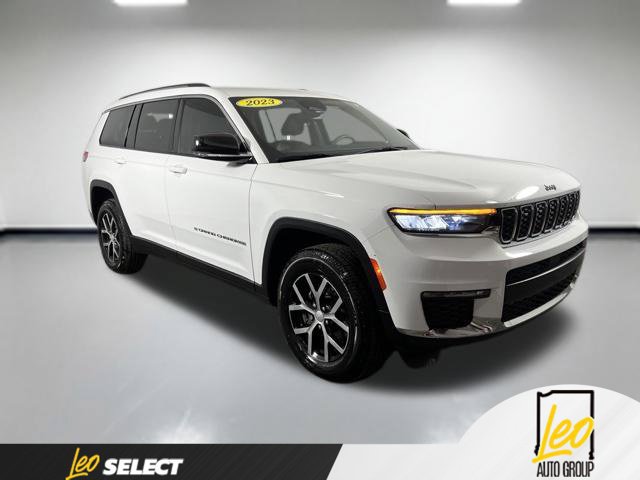 Used 2023 Jeep Grand Cherokee L Limited AWD/4WD image 4