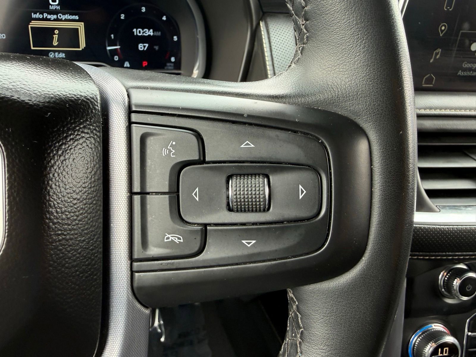 Used 2024 GMC Yukon SLT RWD image 21