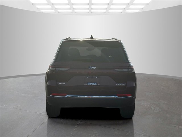 New 2025 Jeep Grand Cherokee Limited w/ Luxury Tech Group II image 6
