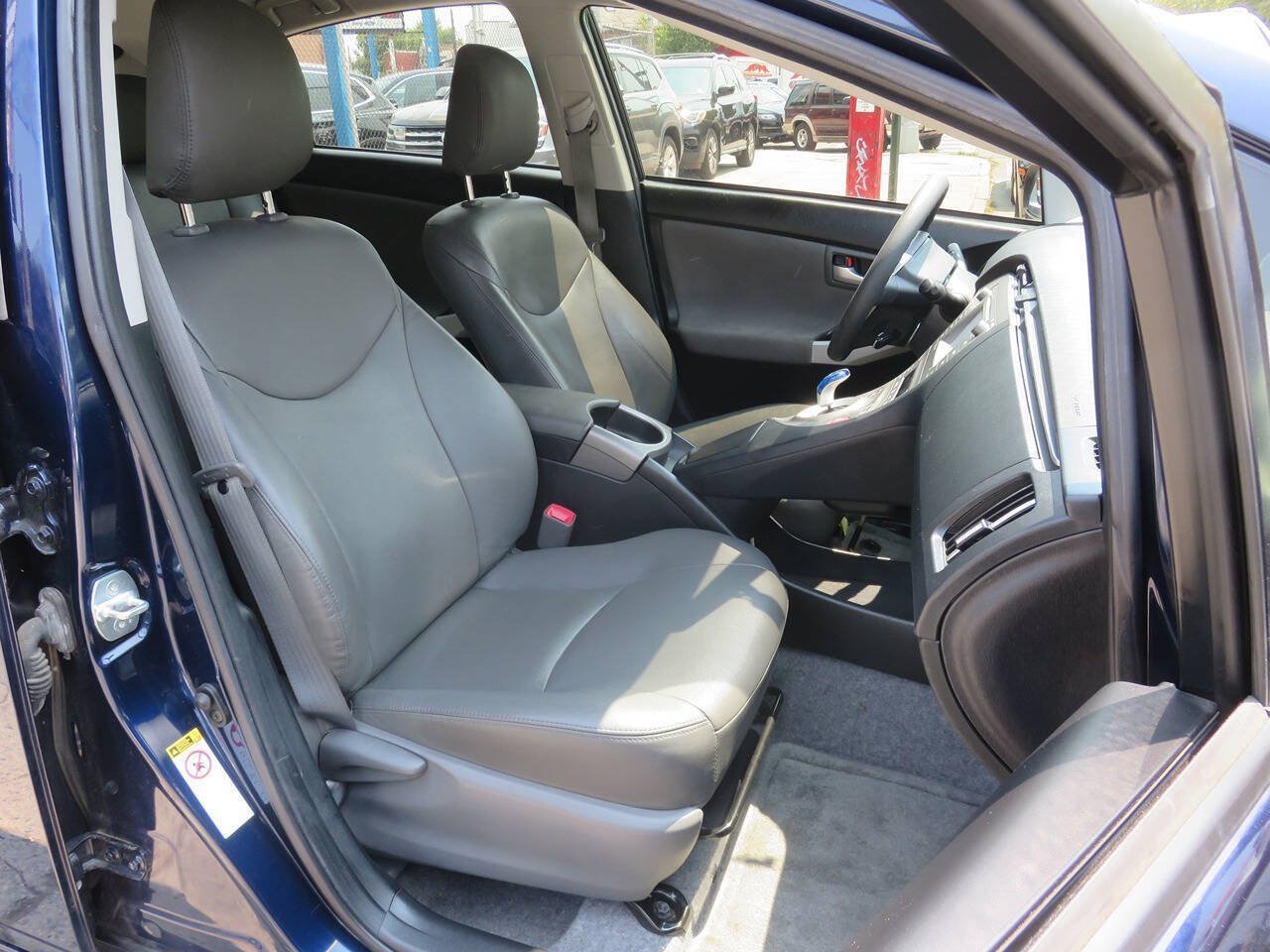 Used 2013 Toyota Prius Three FWD image 11