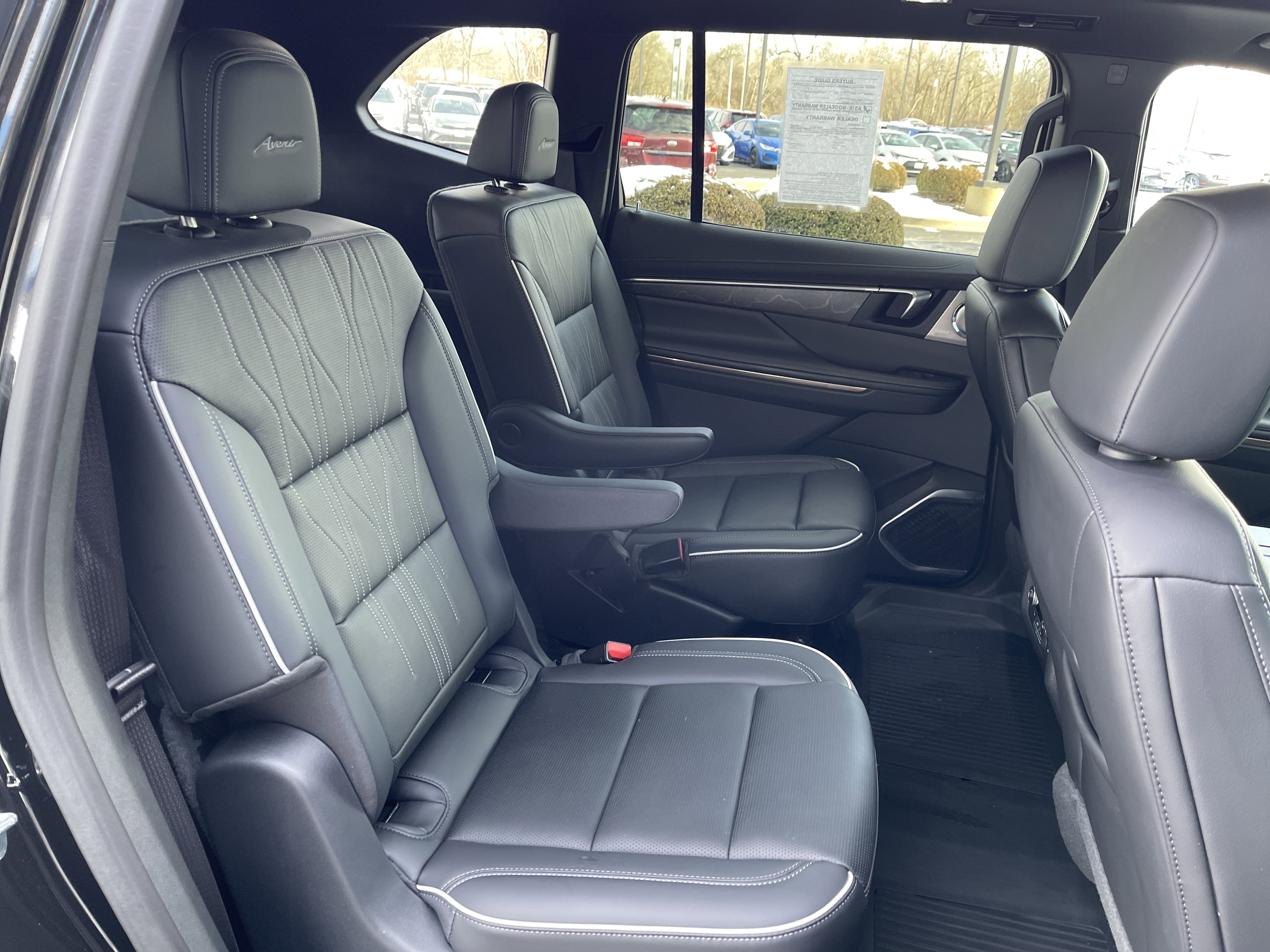 Used 2025 Buick Enclave Avenir w/ Super Cruise Package image 44