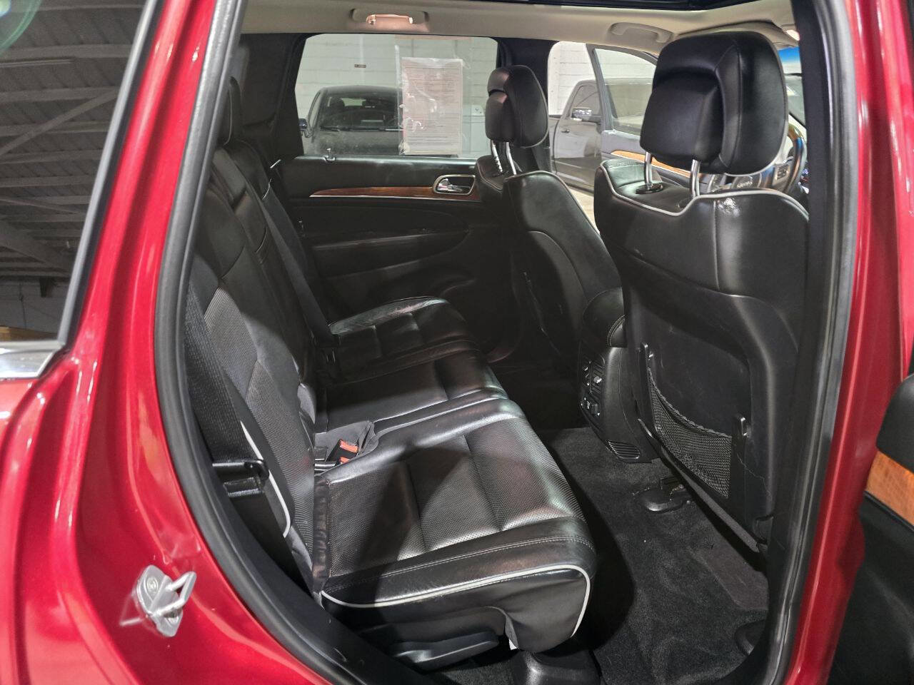 Used 2012 Jeep Grand Cherokee Overland image 34