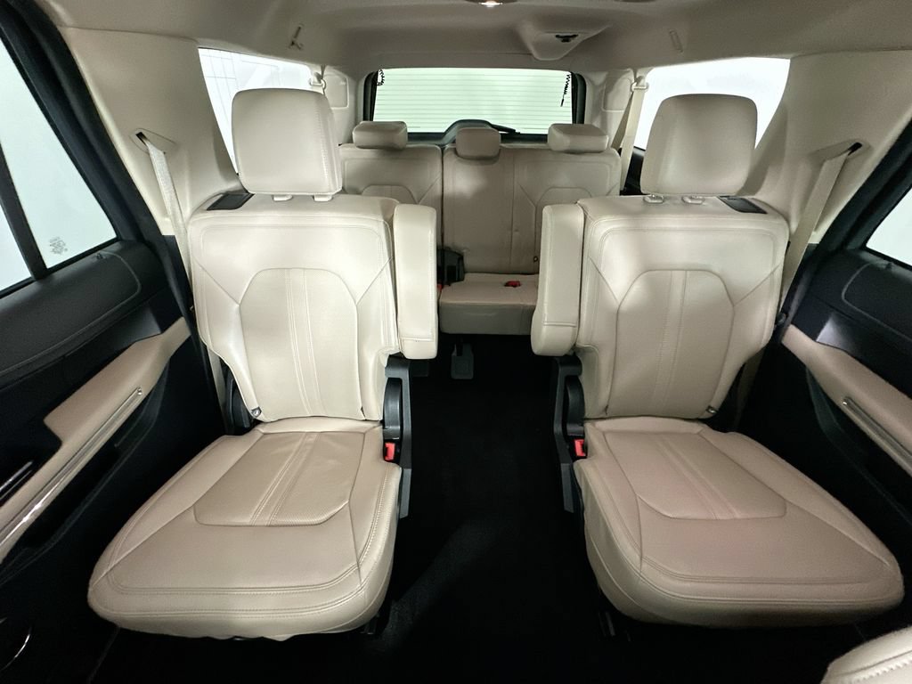 Used 2022 Ford Expedition Max Limited AWD/4WD image 13
