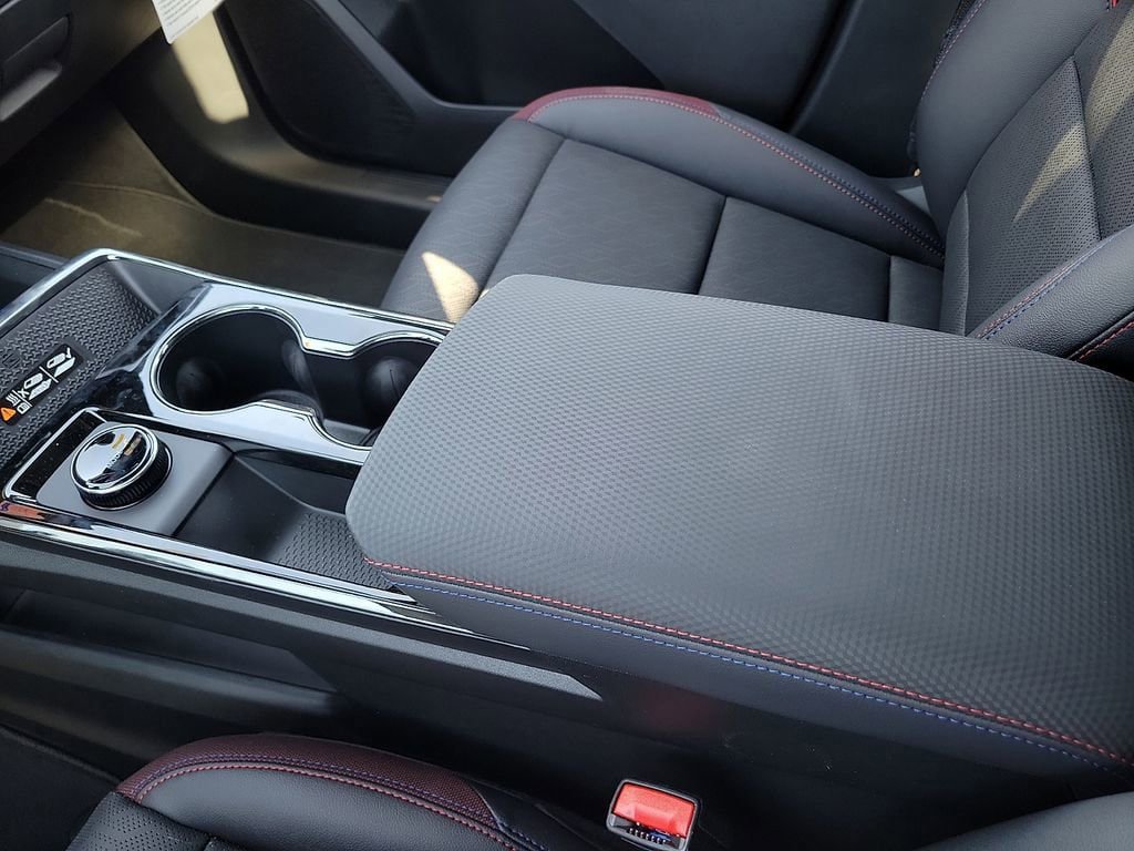 New 2026 Chevrolet Equinox RS w/ Convenience Package III FWD image 25