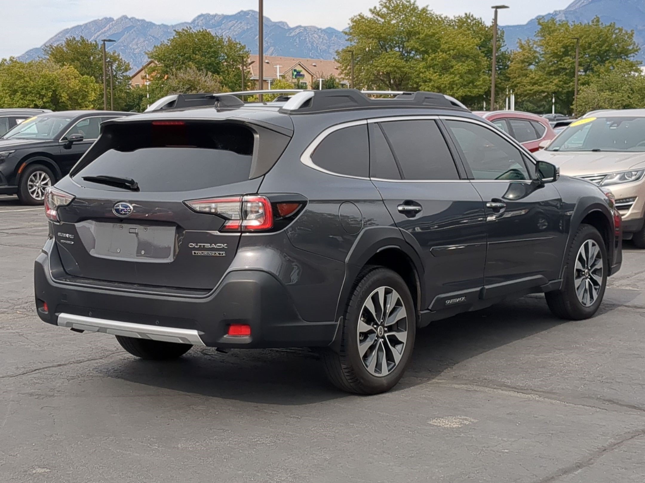 Used 2024 Subaru Outback Touring XT AWD/4WD image 3
