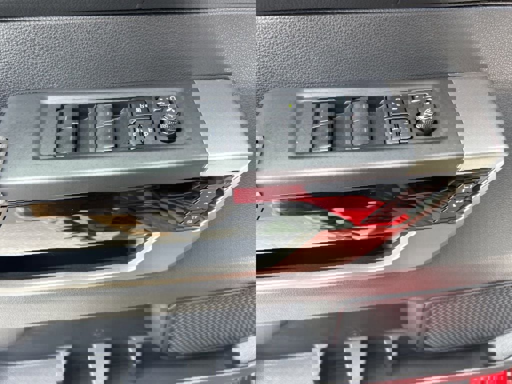 Used 2024 Toyota Sequoia Limited image 5