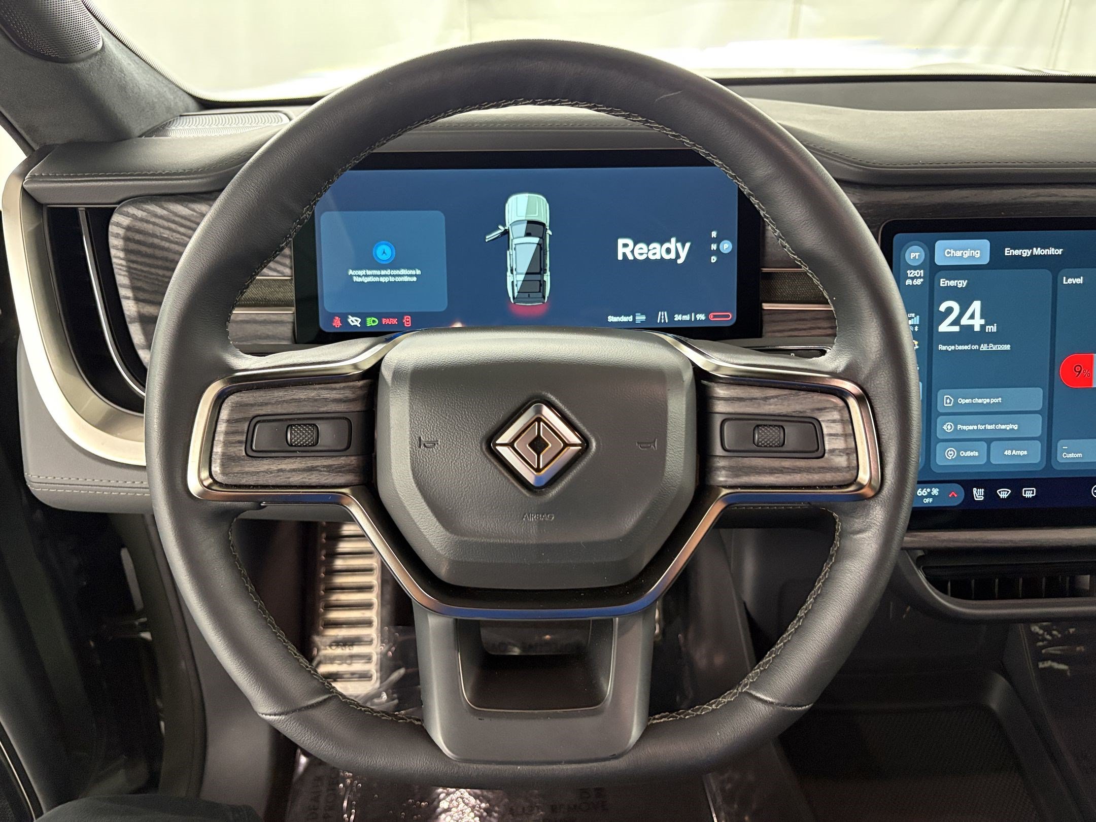 Used 2022 Rivian R1S Launch Edition Quad AWD/4WD image 11