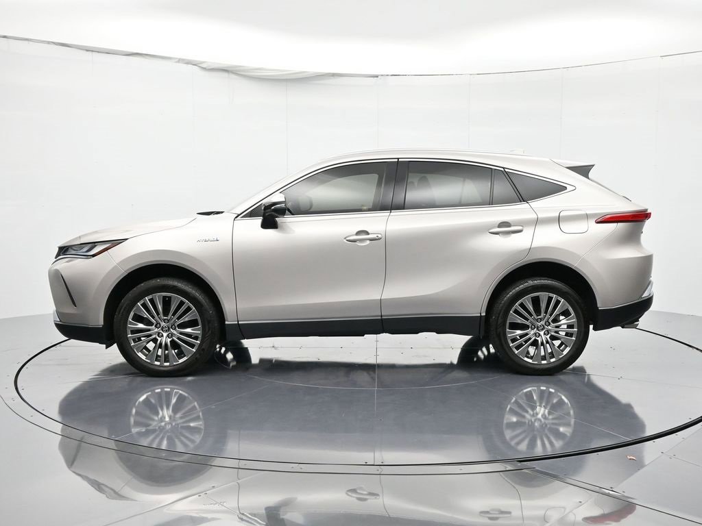 Used 2021 Toyota Venza Limited image 8