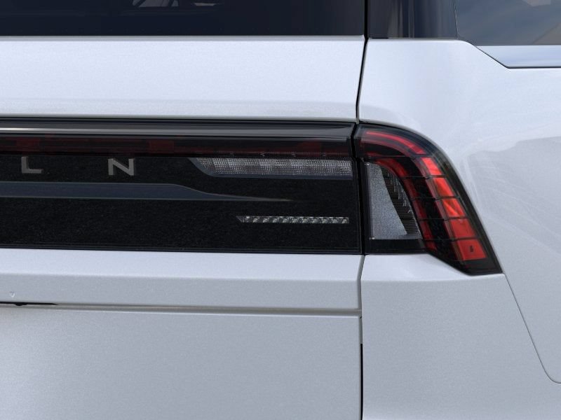 New 2026 Lincoln Navigator Reserve AWD/4WD image 21