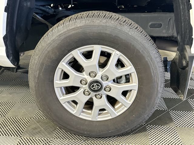 Certified 2024 Toyota Tacoma SR image 28