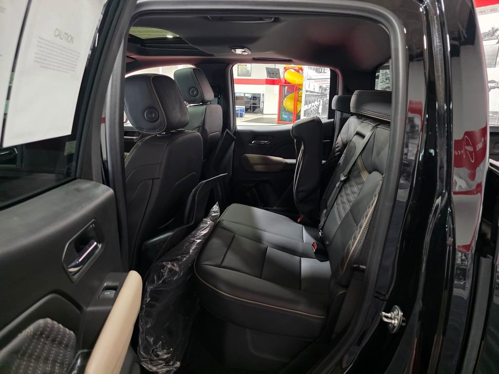 Certified 2024 GMC Canyon Denali AWD/4WD image 22