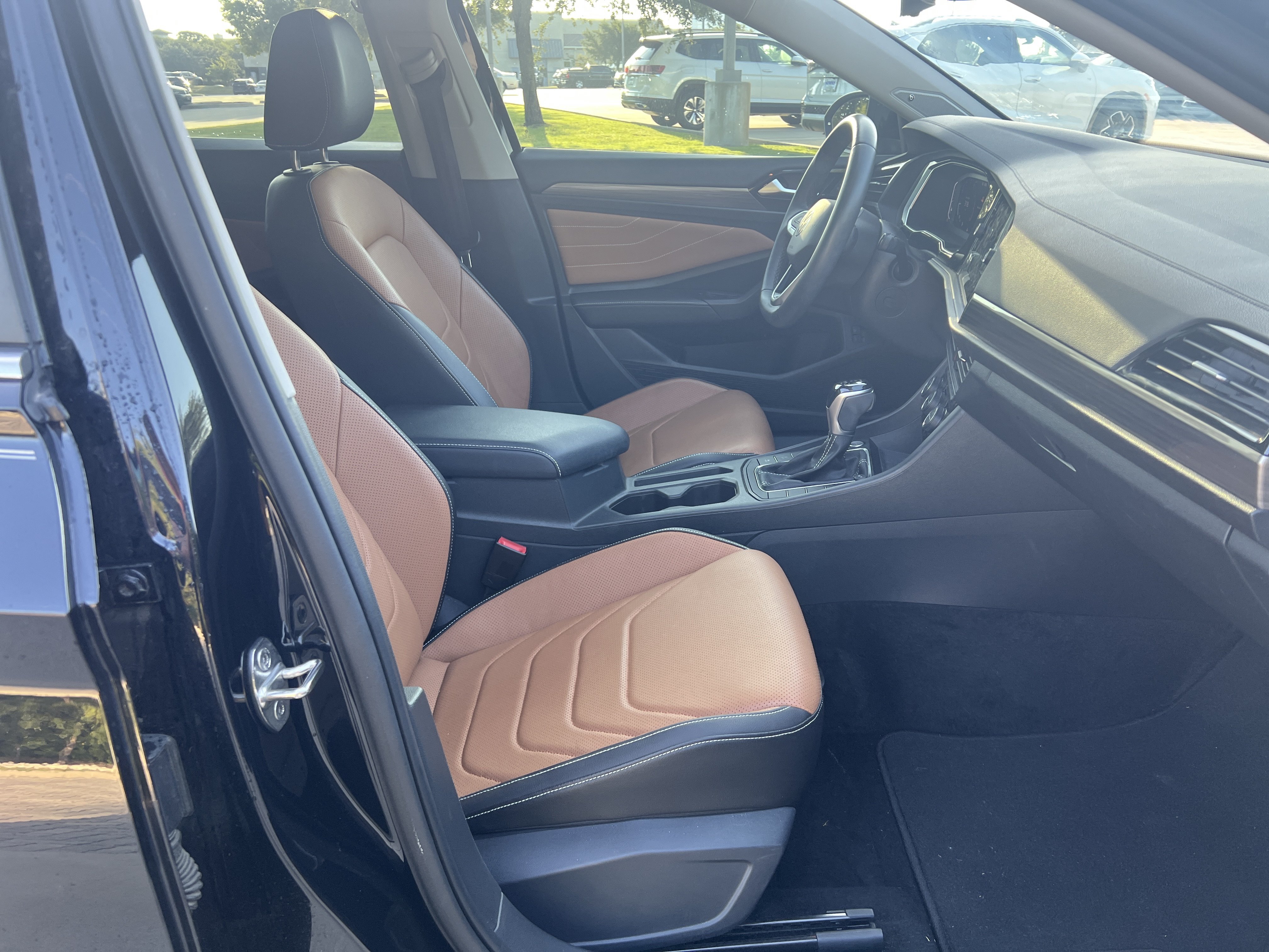 Certified 2022 Volkswagen Jetta SEL FWD image 27