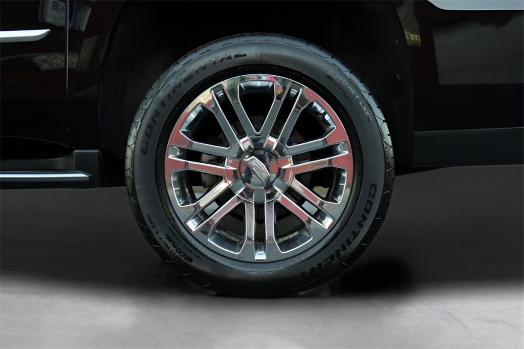 Used 2020 Cadillac Escalade ESV 4WD image 15