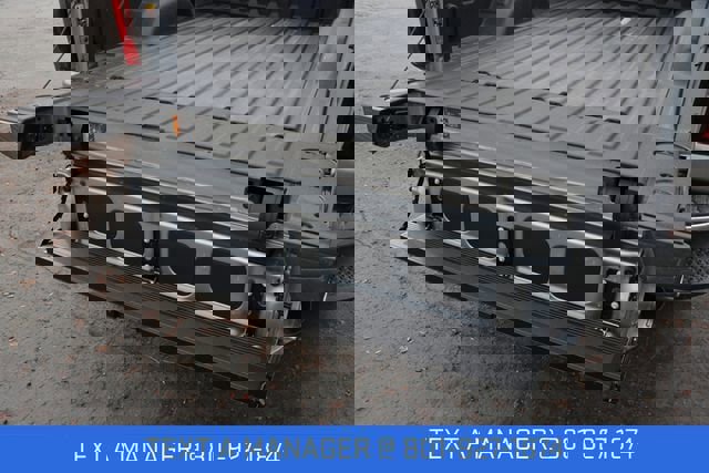 New 2026 GMC Sierra 2500 SLT w/ SLT Premium Package image 9