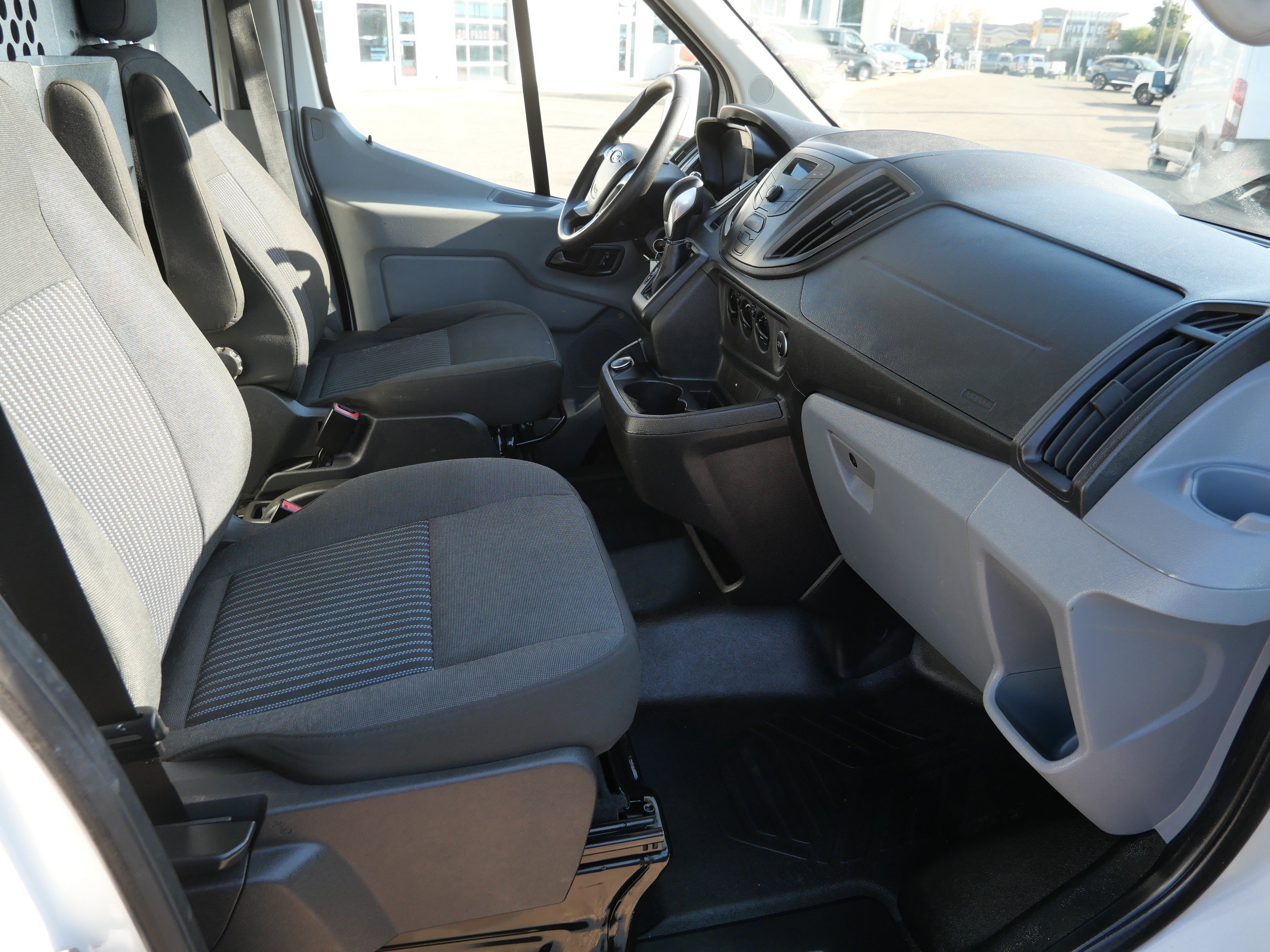 Used 2019 Ford Transit 250 148 Medium Roof RWD image 23
