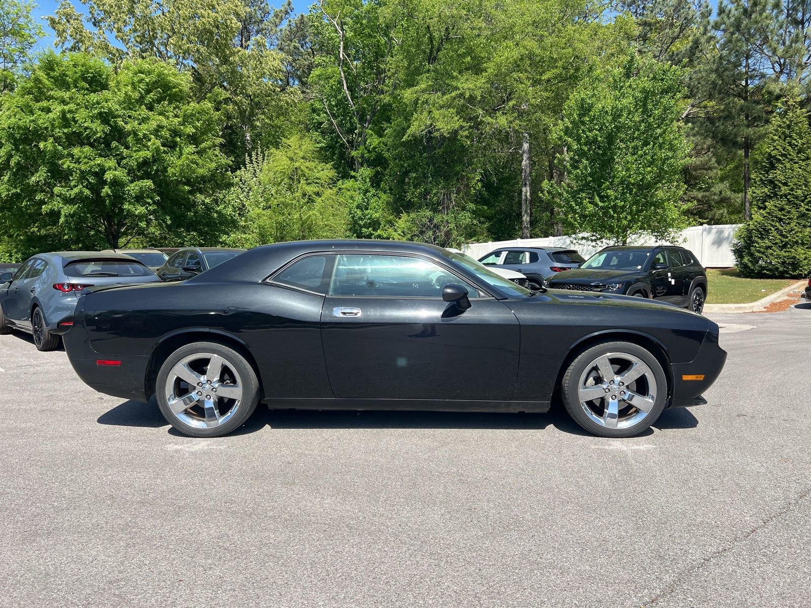 Used 2009 Dodge Challenger R/T w/ Sound Group image 3