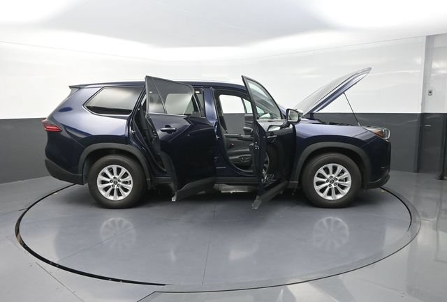 Used 2025 Toyota Grand Highlander AWD image 47
