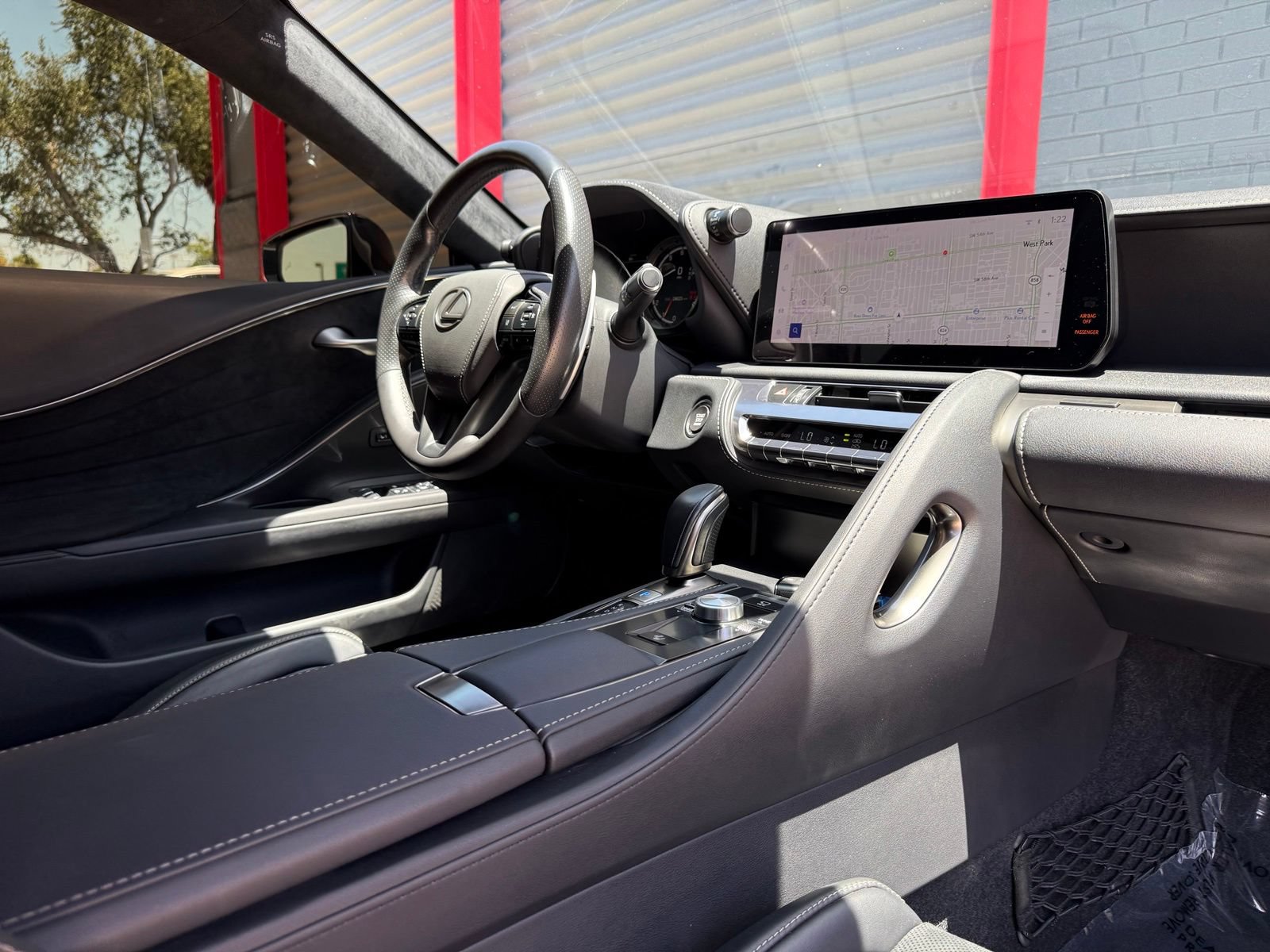 Used 2024 Lexus LC 500 Coupe w/ Dynamic Handling Package RWD image 31