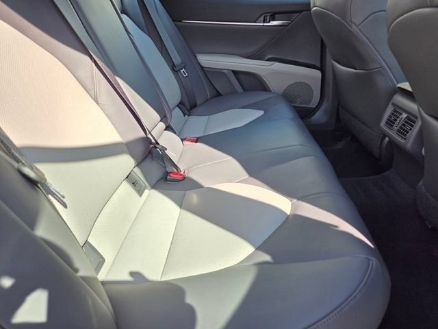 Used 2020 Toyota Camry XLE FWD image 30