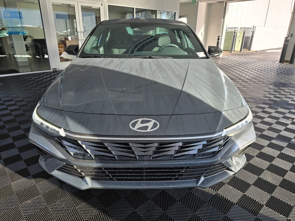 New 2026 Hyundai Elantra Sport image 9