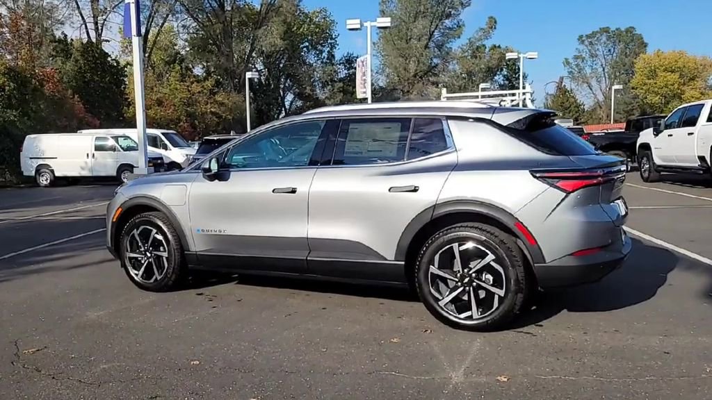 New 2026 Chevrolet Equinox EV LT image 6