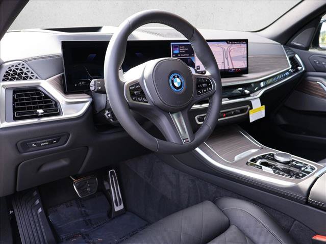 New 2026 BMW X5 xDrive50e w/ M Sport Package AWD/4WD image 3